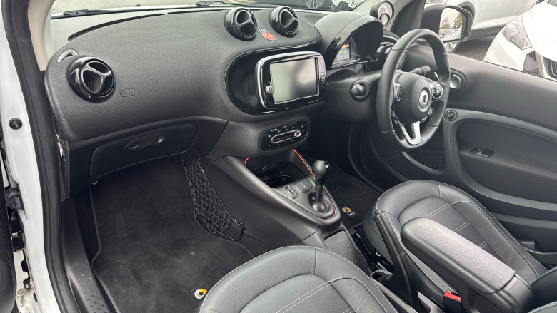 Smart EQ fortwo coupe 60kW EQ Exclusive 17kWh 2dr Auto [22kWCh] Electric Coupe